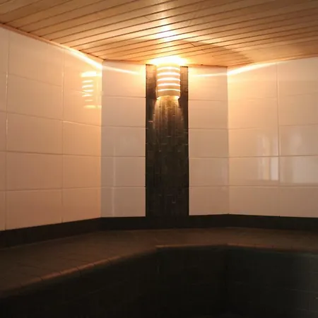 Kukkaismaki Guesthouset *