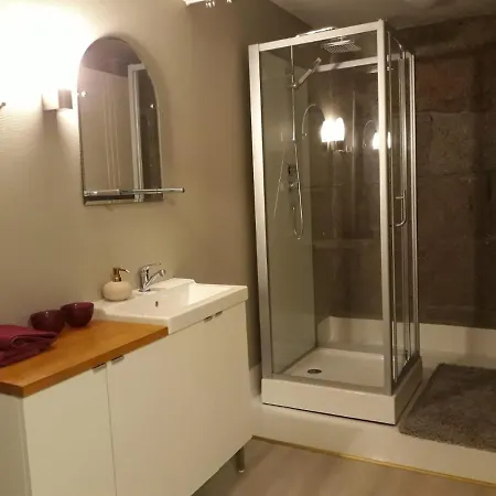 Kukkaismaki Guesthouset *